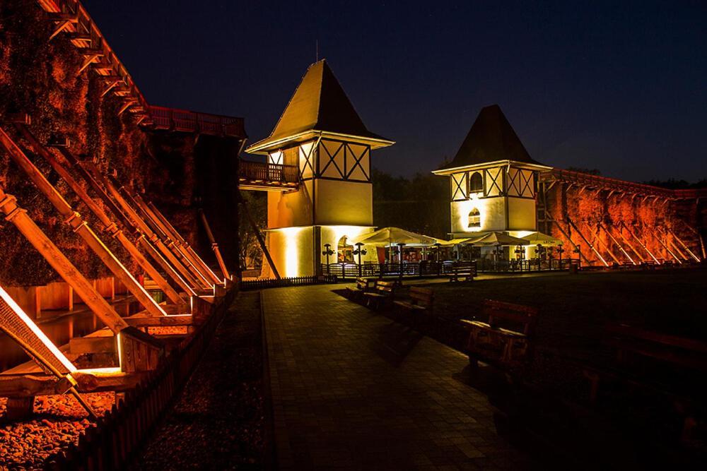 Rezydencja Pod Teznia & Spa Inowrocław Kültér fotó