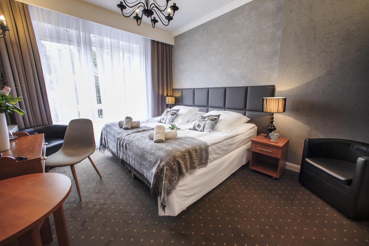 Rezydencja Pod Teznia & Spa Inowrocław Kültér fotó